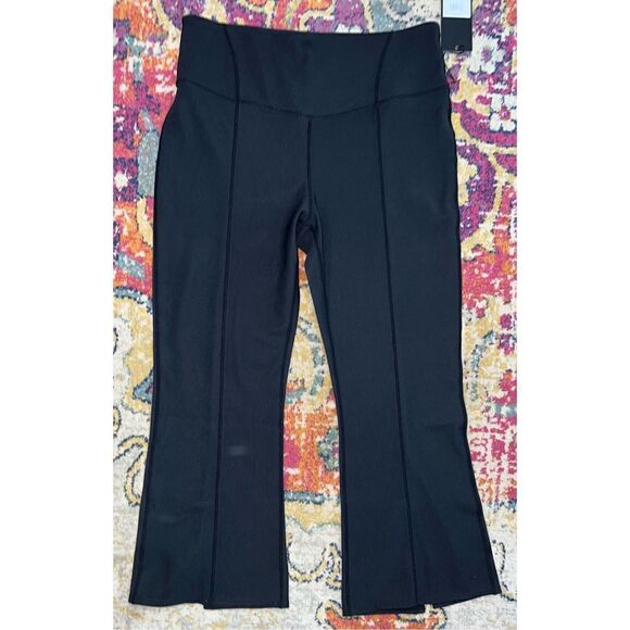 Peach Kiki Crop - Picture 2 of 4